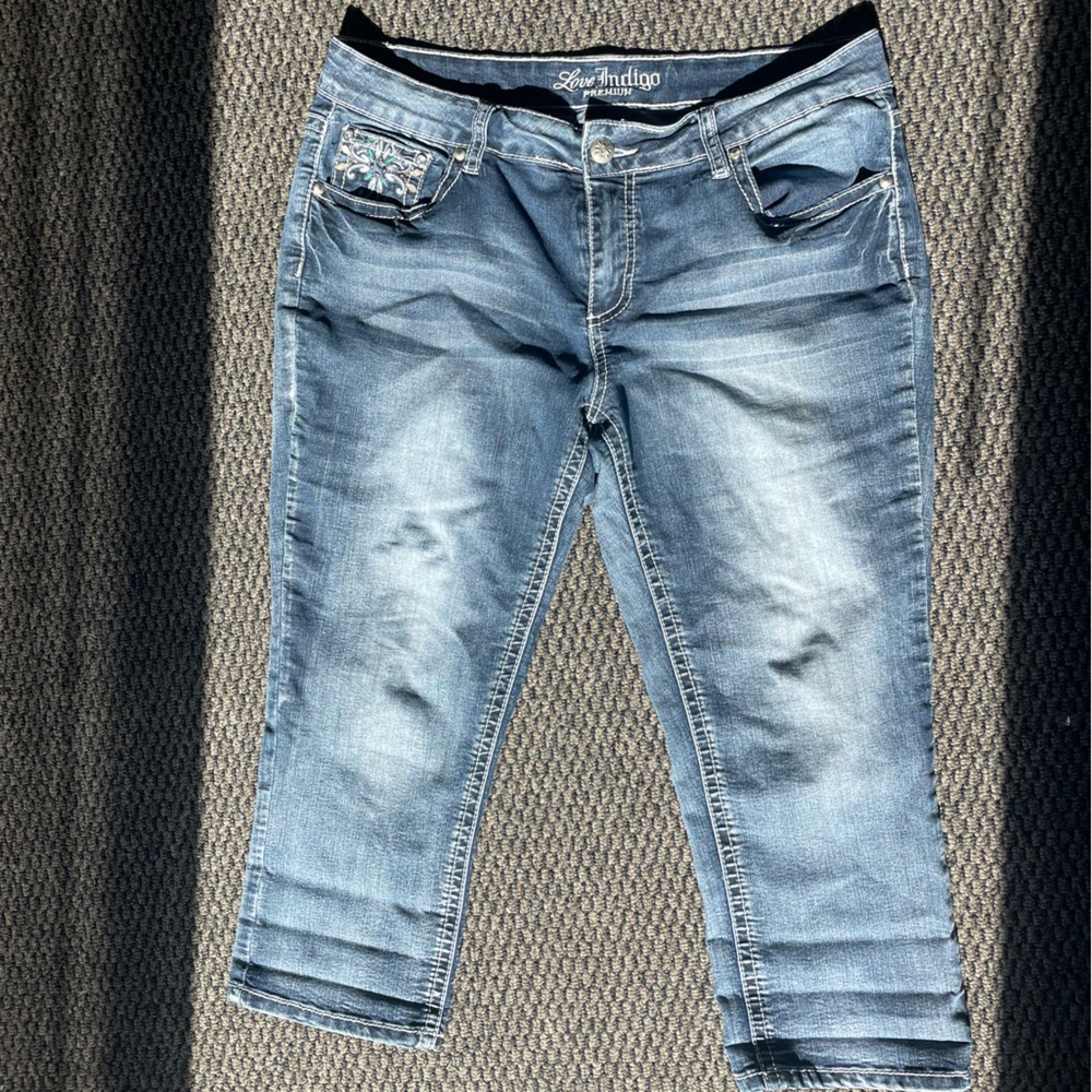 Love Indigo Premium Capri Jeans
